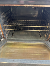 Load image into Gallery viewer, Whirlpool Gas Stove - 4707
