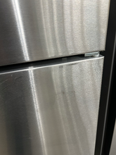Load image into Gallery viewer, Amana 18.2 cu ft Stainless Steel Refrigerator - 7600
