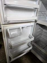 Load image into Gallery viewer, (T08744) Hotpoint Refrigerator - 8744
