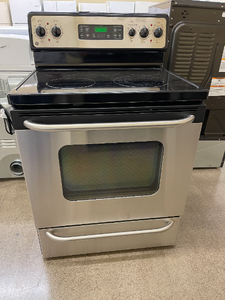 GE Stainless Electric Stove - 3904
