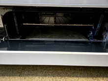 Load image into Gallery viewer, GE Gas Stove - 7854
