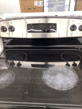 Load image into Gallery viewer, GE Electric Stove - 5513

