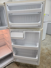 Load image into Gallery viewer, Hotpoint Refrigerator - 8103
