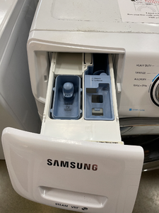 Samsung Front Load Washer and Electric Dryer Set - 4639 - 3953