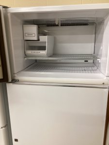 GE Refrigerator - 5861