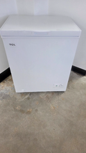 Load image into Gallery viewer, TCL Chest Freezer - 8335
