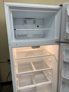 Kenmore Refrigerator - 5872