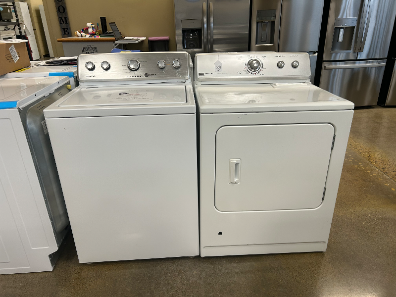 Maytag Washer & Gas Dryer Set - 7274 - 7215