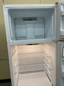 HotPoint Refrigerator - 3969