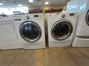 LG Front Load Washer and Gas Dryer Set - 7011 - 7010