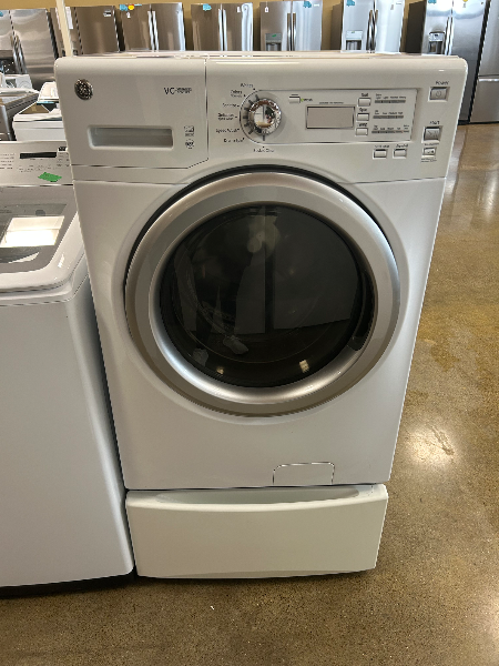 GE Front Load Washer - 7538