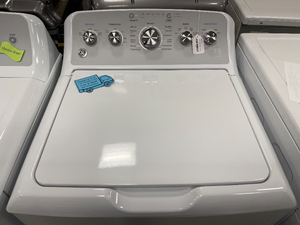 GE - 4.6 cu. ft. Washer - 5968