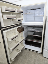 Load image into Gallery viewer, GE Refrigerator - 8044
