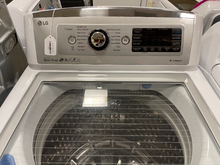 Load image into Gallery viewer, LG Top Load Washer - 0806
