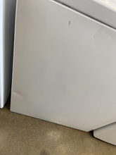 Load image into Gallery viewer, Whirlpool Washer - 5857
