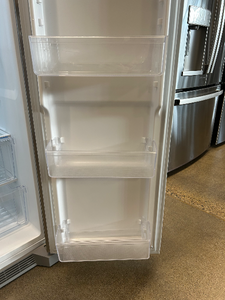 Frigidaire 25.6 cu ft Stainless Side by Side Refrigerator - 7221