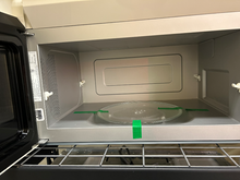 Load image into Gallery viewer, Whirlpool Microwave - 6919
