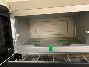 Whirlpool Microwave - 6919