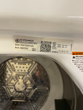 Load image into Gallery viewer, GE 3.8 cu. ft. Washer 5.9 cu. ft. Electric Dryer Set- 5975
