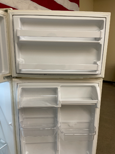 Whirlpool Refrigerator - 5586