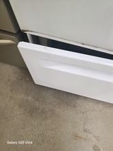 Load image into Gallery viewer, Whirlpool Electric Stove - 7507
