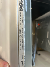 Load image into Gallery viewer, Maytag Washer &amp; Gas Dryer Set - 7732 - 7726
