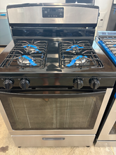 Load image into Gallery viewer, (T08908) Amana Gas Stove - 8908
