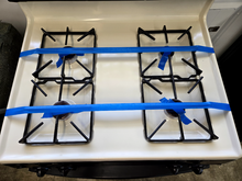 Load image into Gallery viewer, (T08670) Kenmore Gas Stove - 8670
