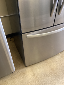 Frigidaire 17.6 cu ft French Door Refrigerator - 3977