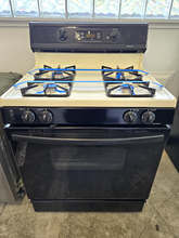 Load image into Gallery viewer, (T08670) Kenmore Gas Stove - 8670
