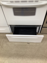 Load image into Gallery viewer, Kenmore Coil Electric Stove - 5260
