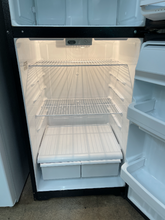 Load image into Gallery viewer, GE Black Refrigerator - 5502
