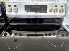 Load image into Gallery viewer, Kenmore Electric Stove - 8127
