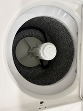 Load image into Gallery viewer, (T08646) Whirlpool Washer - 8646
