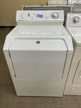 Load image into Gallery viewer, Maytag Gas Dryer - 5433
