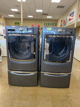 Load image into Gallery viewer, Maytag on Pedestal Washer and Electric Dryer Set - 6165 - 6164
