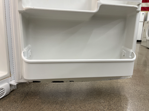 Frigidaire Refrigerator - 5862