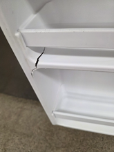 Load image into Gallery viewer, Roper Refrigerator - 7858

