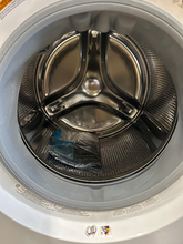 Load image into Gallery viewer, Electrolux Front Load Washer &amp; Gas Dryer Set - 7710 - 7670
