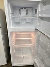 Load image into Gallery viewer, Vissani Refrigerator - 7776
