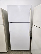 Load image into Gallery viewer, Kenmore Refrigerator - 8027
