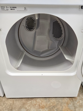Load image into Gallery viewer, (T08331) Maytag Washer and Electric Dryer Set - 8329-8271
