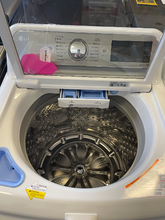 Load image into Gallery viewer, LG 5.5 cu ft Washer - 4221
