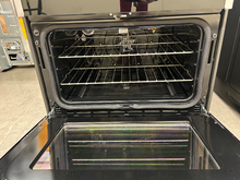 Load image into Gallery viewer, GE 6.8 cu ft Stainless Steel Double Oven Gas Stove - 7062
