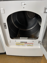 Load image into Gallery viewer, Samsung Washer and Gas Dryer Set - 4310- 4378
