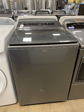 Load image into Gallery viewer, Whirlpool Washer and Gas Dryer Set - 5914 - 6110
