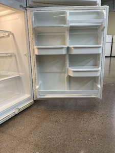 Whirlpool Refrigerator - 5620