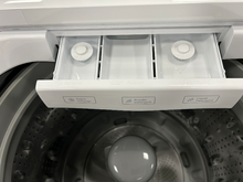 Load image into Gallery viewer, Frigidaire 4.4 cu ft Top Load Washer - 7668
