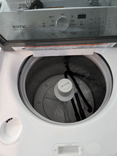 Load image into Gallery viewer, Maytag Washer and Gas Dryer Set - 8282
