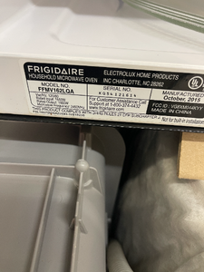 Frigidaire Microwave - 4853